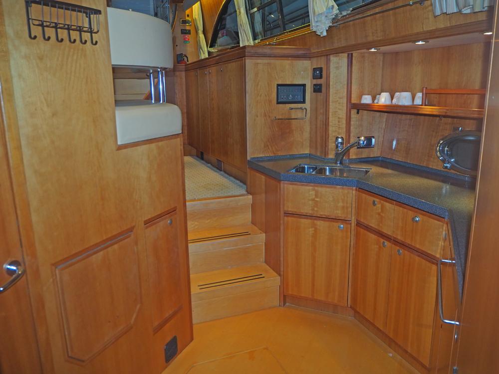 Cabin en avant, H&eacute;bergements